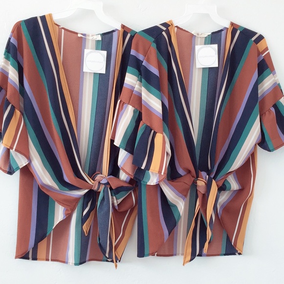 ❗️One Left❗️NWT Short Sleeve Stripe Cardigan - Picture 2 of 7